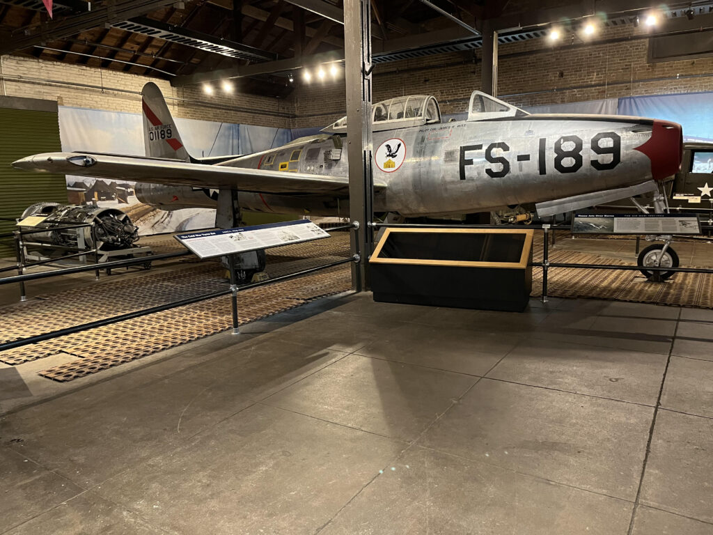 F84