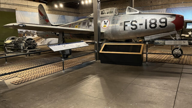 F84