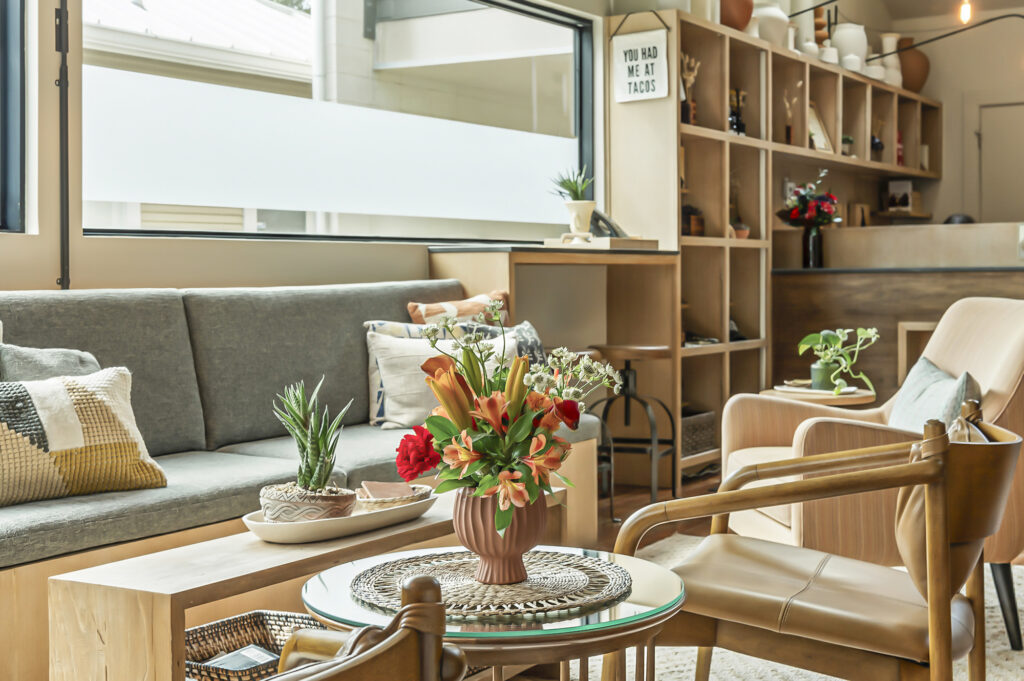 Heywood-Hotel-lobby-seating