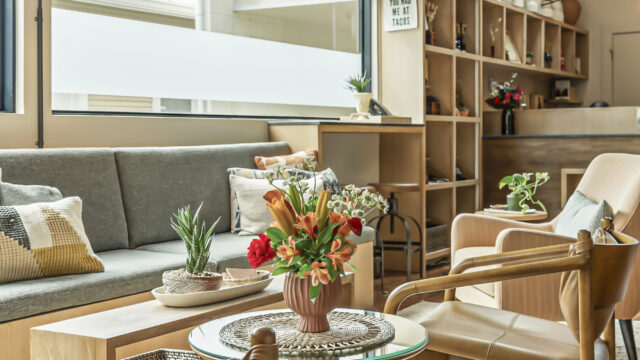 Heywood-Hotel-lobby-seating